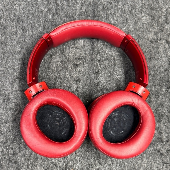 Sony Vibrant Red Over-Ear Headphones MDR-XB950BT Bluetooth - Picture 14 of 14